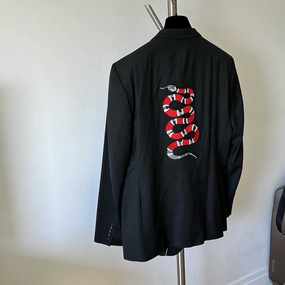 Black jacket - Picture 3 of 4
